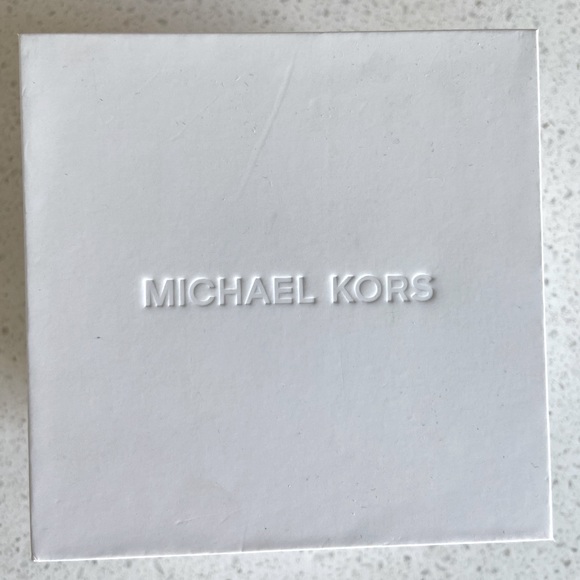 Michael Kors Activity Access Watch - Picture 5 of 7